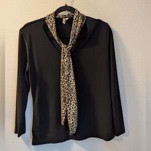 Susan Lawrence Black Top with Leopard Scarf Size L
